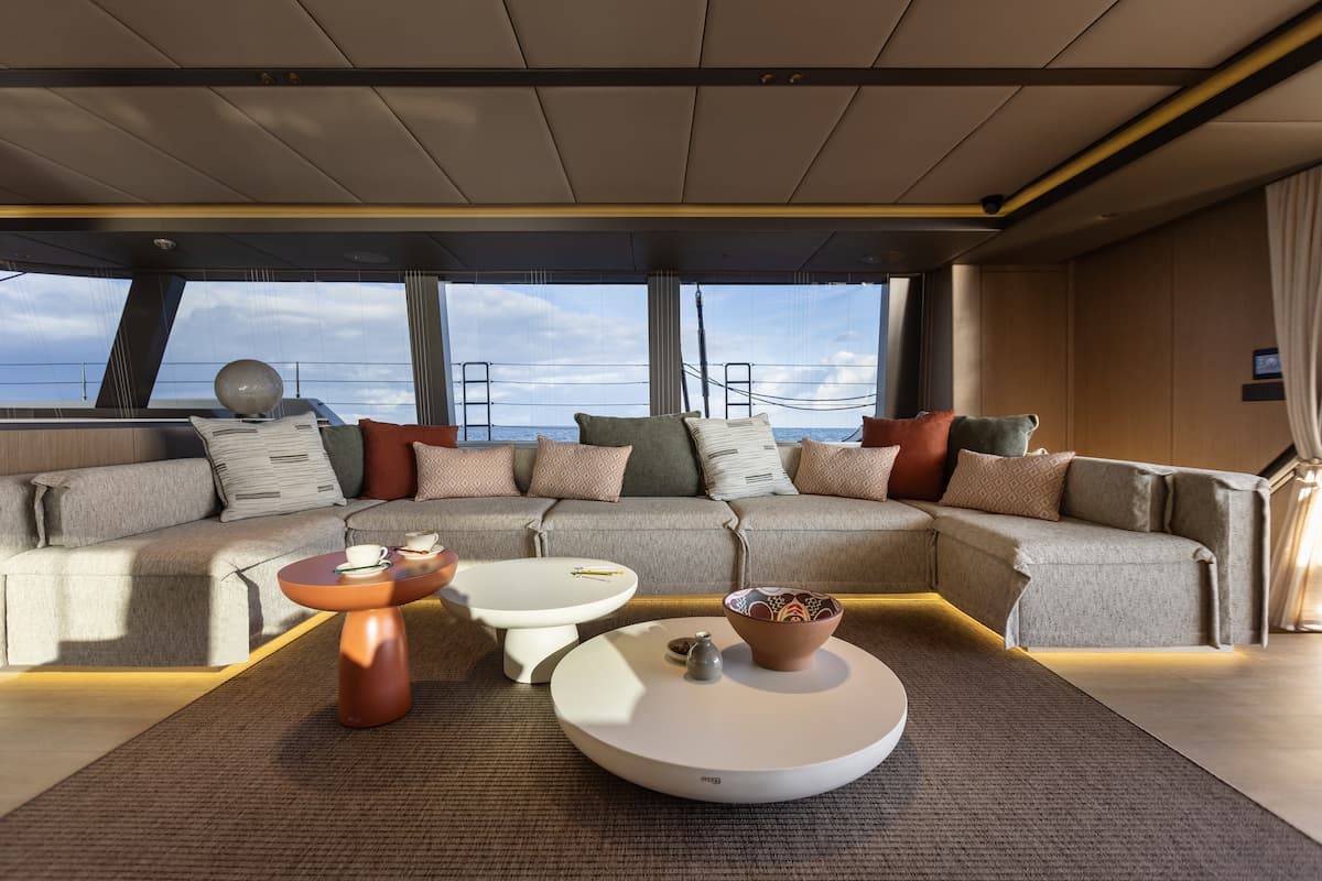 otoctone-catamaran-corse-salon-2